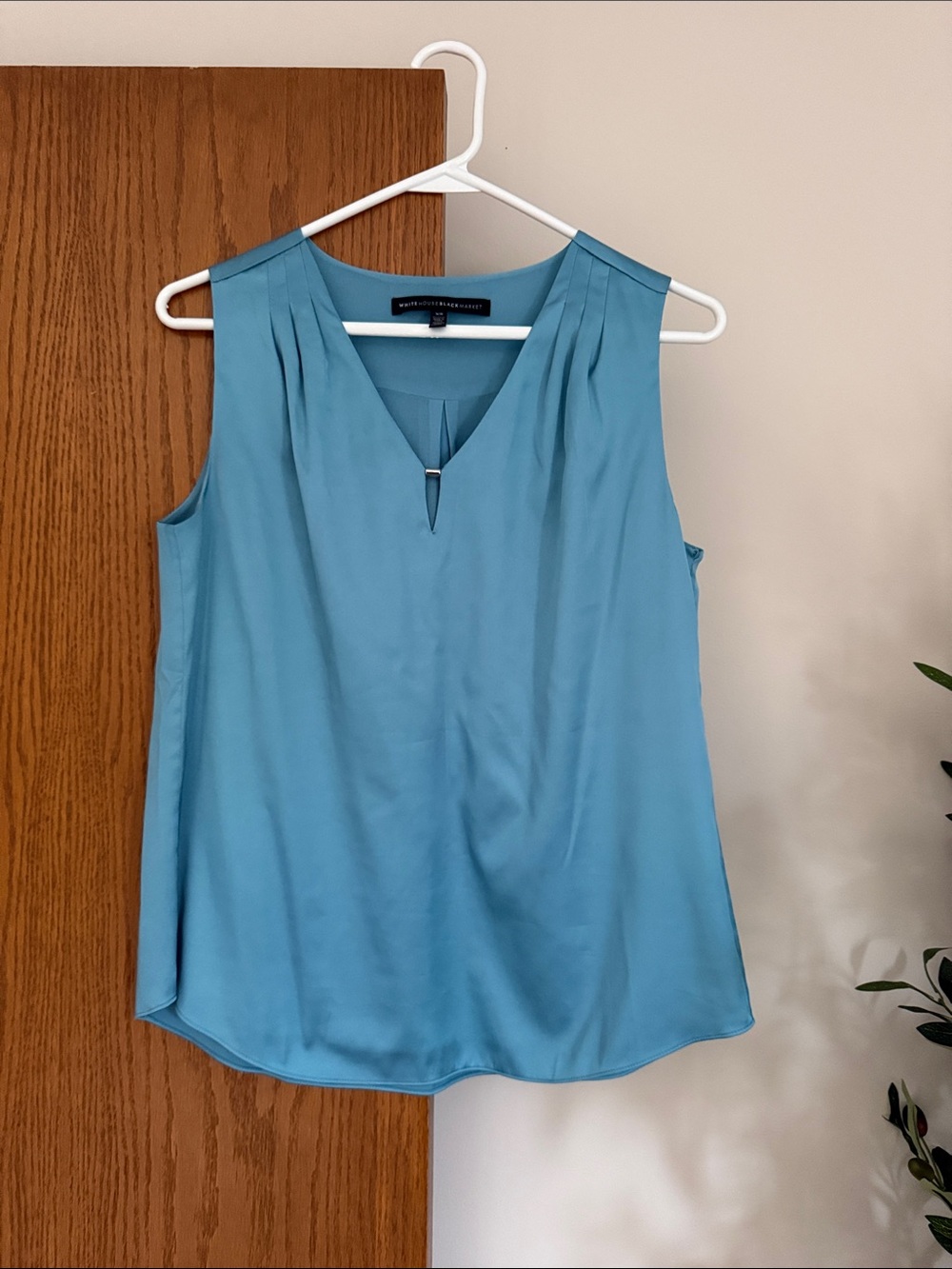 White House Black Market Teal Sleeveless V-Neck Pleated-Shoulder Top